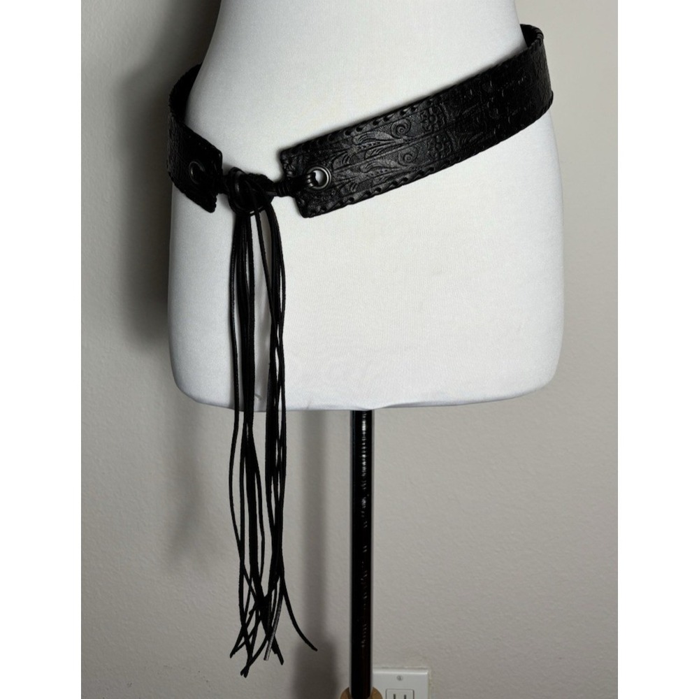 Lauren Ralph Lauren Black Tooled Leather Fringe Wrap Belt Embossed Floral Boho